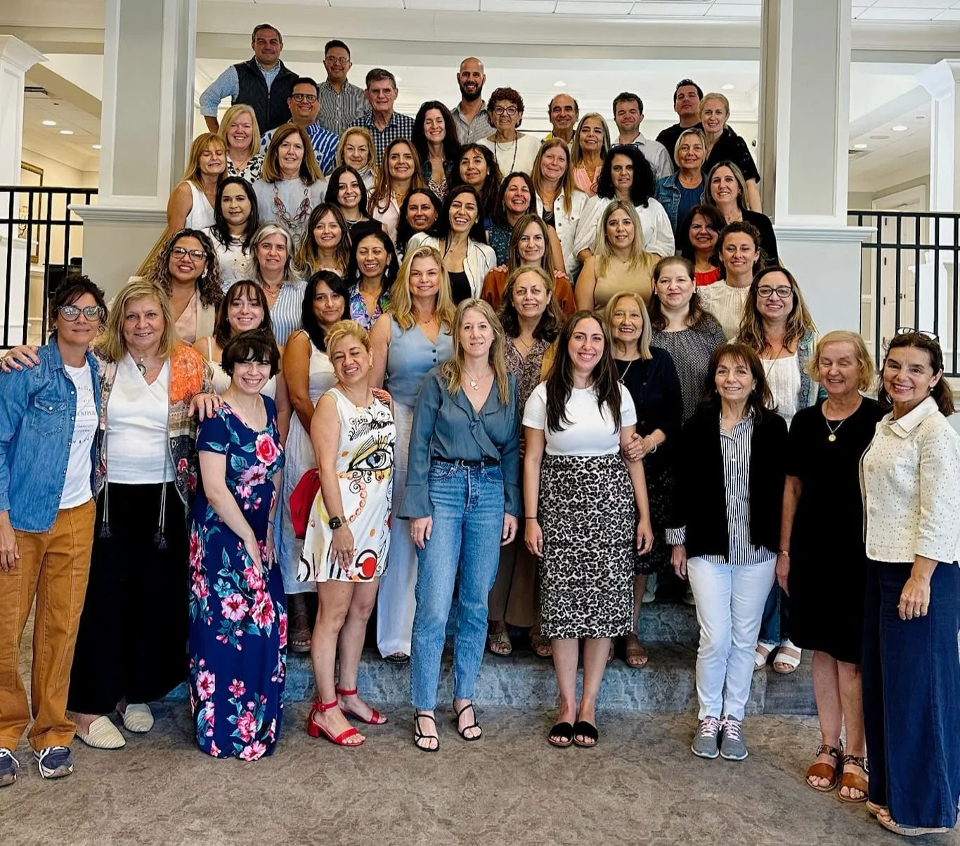 El equipo docente y de coordinación de la Escuela reunido en un encuentro de trabajo.